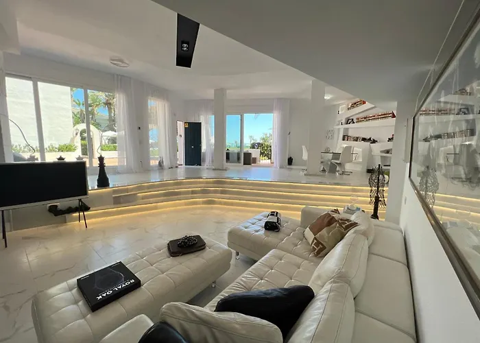 Espectacular Hogar En La Playa マルベーリャ