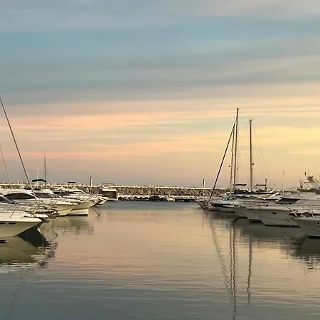 Appartamento Espectacular Hogar En La Playa Marbella